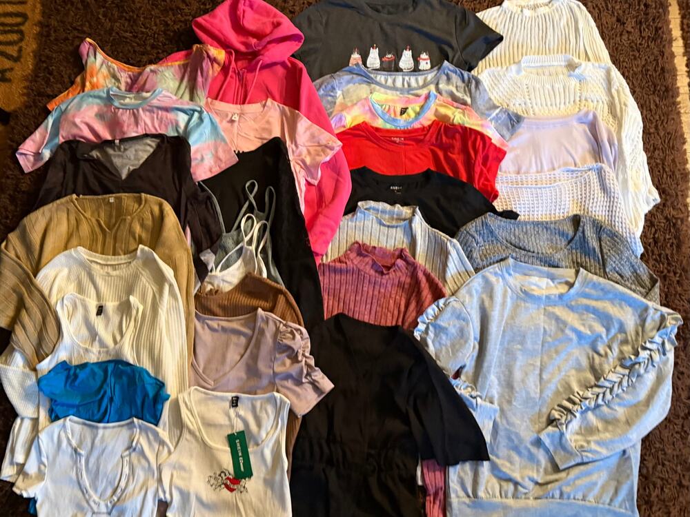 Lot of 30 Women's Long & Short Sleeve Shirts Shein